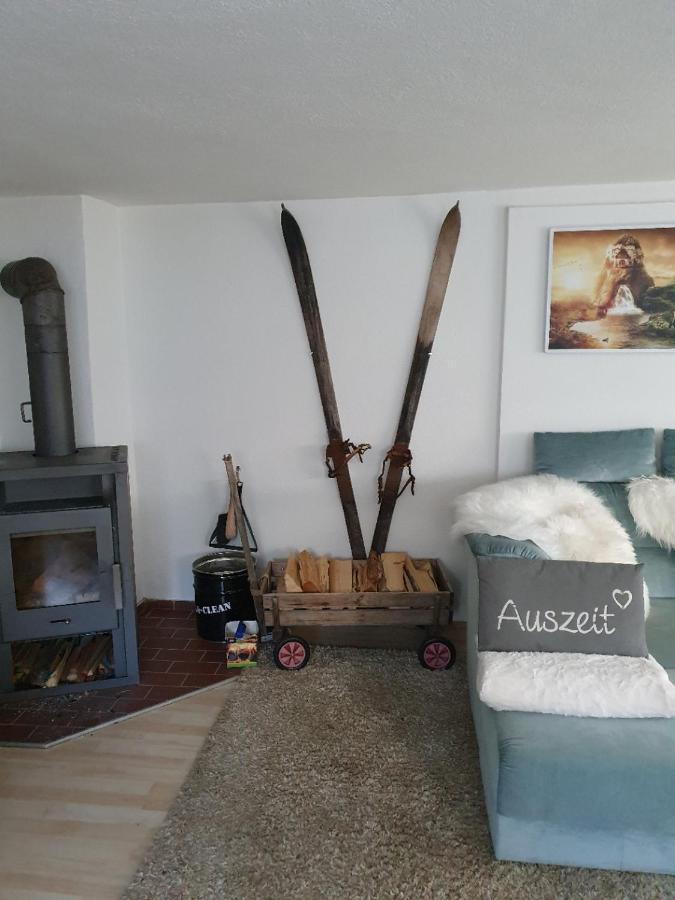 Ferienwohnung Tiroler Auszeit & Whirlpool Hofen Luaran gambar