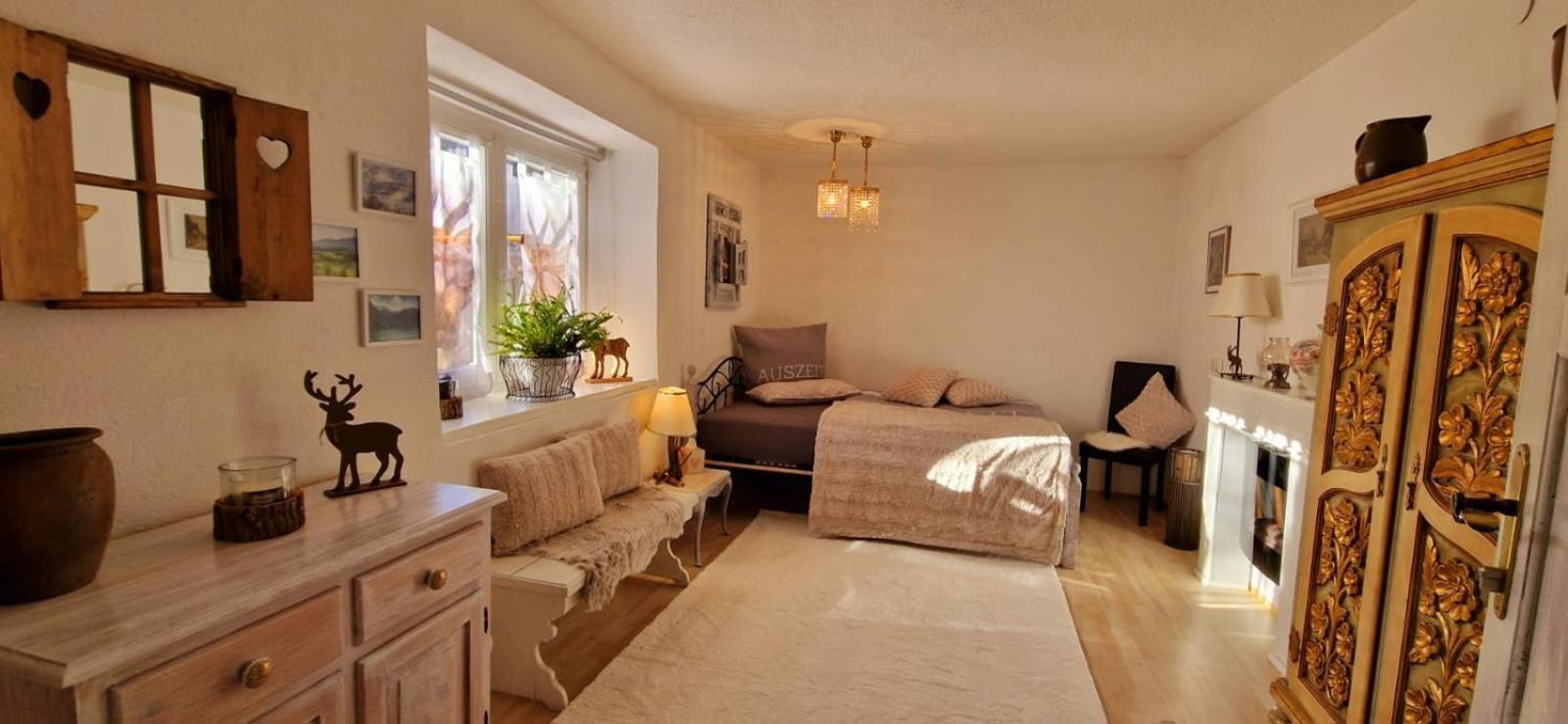 Ferienwohnung Tiroler Auszeit & Whirlpool Hofen Luaran gambar